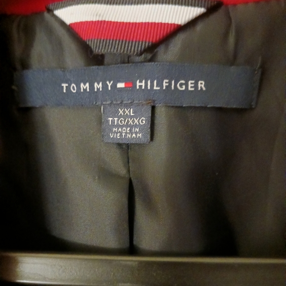 Beautiful Tommy Hilfiger Coat - Picture 5 of 7